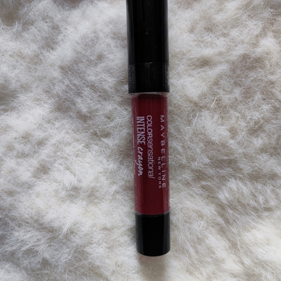💫 FREEBIE Maybelline New York Color Show Intense Crayon Passionate Plum